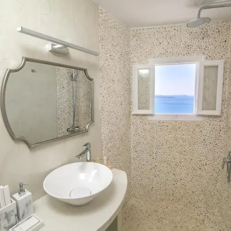 Luxury Santorini Cozy 1 Bedroom Indoor Plunge Pool & Caldera 别墅